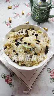 Hand-shredded cabbage with black bean sauce