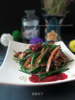 stir-fried dried leek flowers