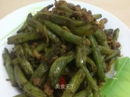 Dry stir-fried beans
