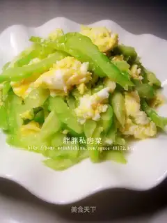 Scrambled bitter gourd with eggs