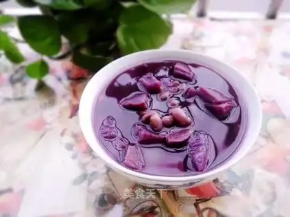 Purple sweet potato and red bean soup