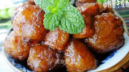 Roasted pork with rice flour dumplings