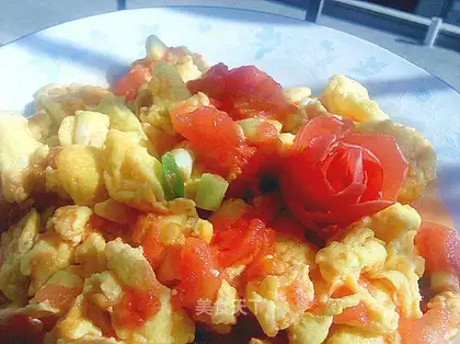 tomato scrambled eggs