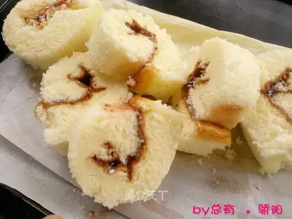 Jam cake roll
