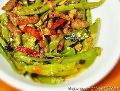 Shredded pork with green pepper and black bean sauce
