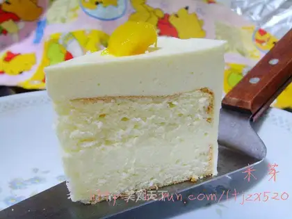 Coconut Mousse Cake