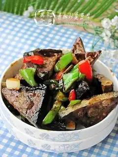 stir-fried stinky tofu with green pepper