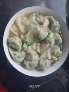 The spinach pork