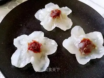Rose sauce and plum stale