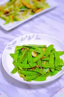 Clear the Dutch beans