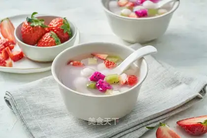 Fruit soup