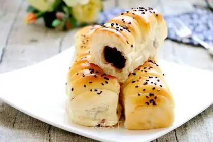 Beans bread