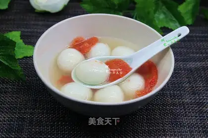 Tomatoes make soup