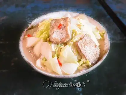 Cabbage, black tofu