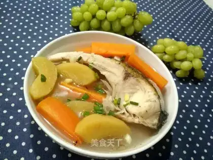 Apple radish fish soup