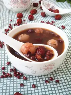 Three cinnamon soup