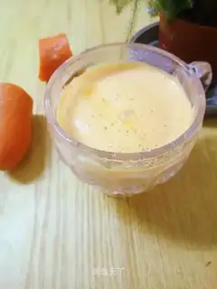 Milky carrot juice