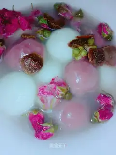 The roses of the mountains are cooked with soup