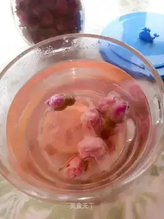 Rose lemon tea