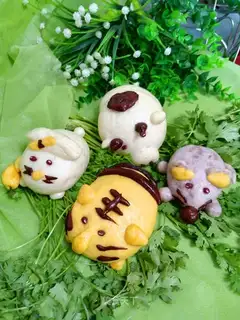 Little animal buns