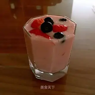Strawberry yogurt