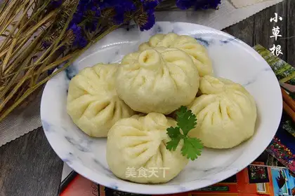 A bean veal bun