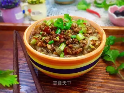 Soy sauce, red potato powder