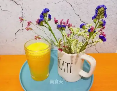 Fresh orange juice