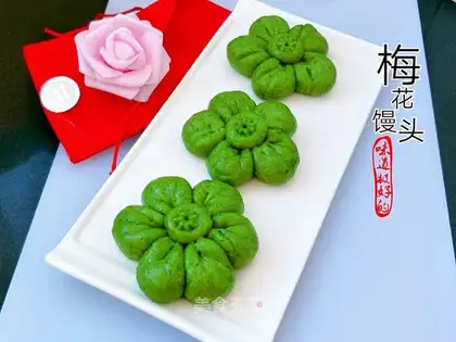 Plum buns