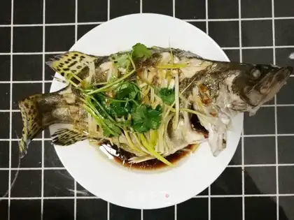Steamed salmon