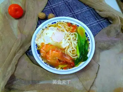 Shrimp egg tomato noodles