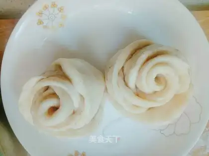 Rose rolls