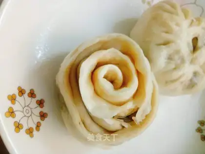 Rose bun
