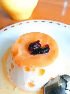 Steamed caramel pudding