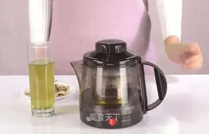 Cold-cooled tea