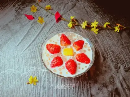 Mango strawberries and prunes