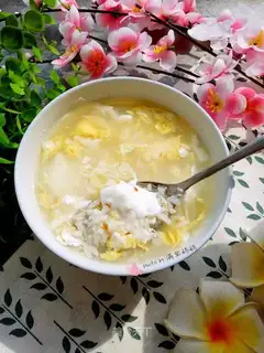 Cinnamon makes eggflower soup