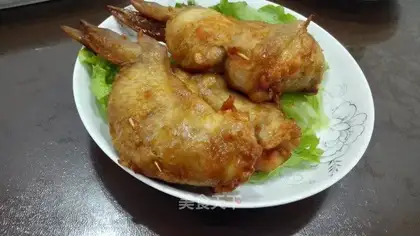 Chicken wing buns