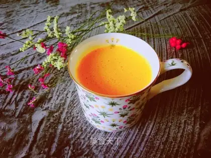Slut orange strawberry juice
