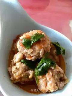Tomatoes and meatballs