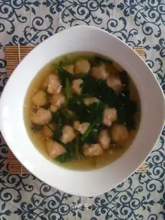 Shrimpball spinach soup