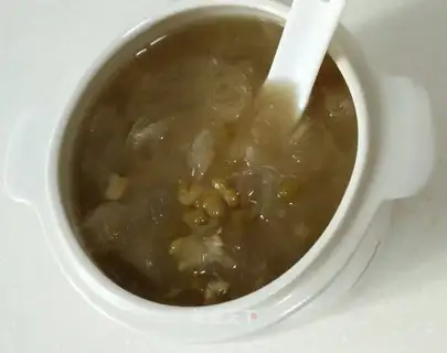 Green bean silver spoon