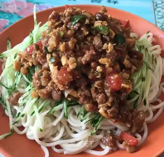 A simple version of noodles