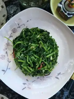 Cool twirl