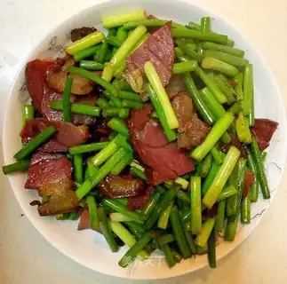Garlic meat