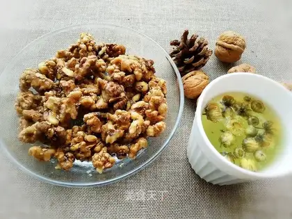 Amber walnuts