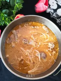 Golden pins and mushroom soup