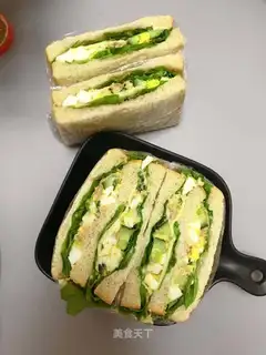 Double tuna egg sandwich