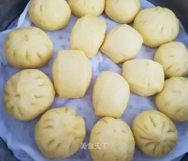 Pumpkin buns