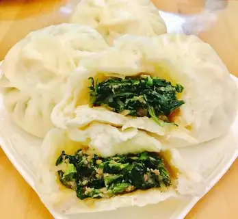 A cabbage bun